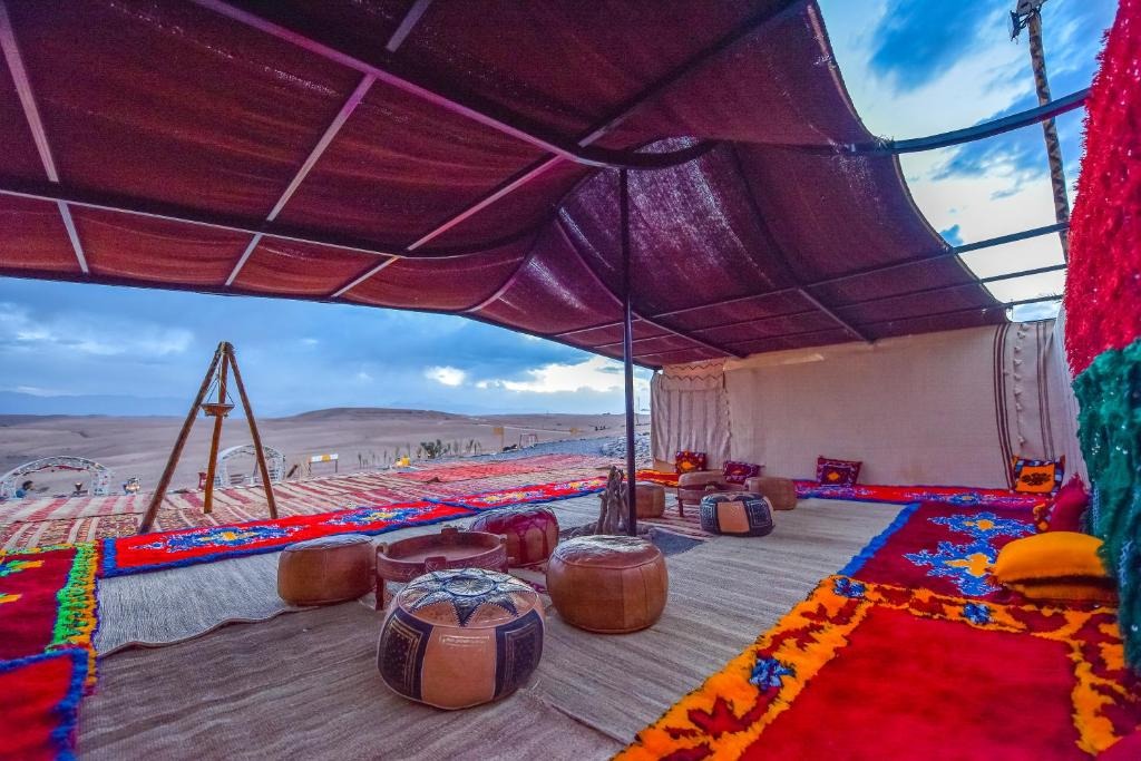 Coucher de soleil depuis la terrasse, Agafay Pearl Camp